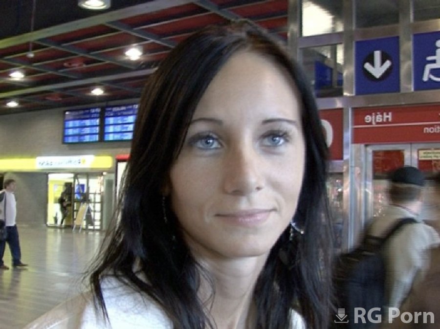 Eveline Neill - Pickup Hot Girl On Airport