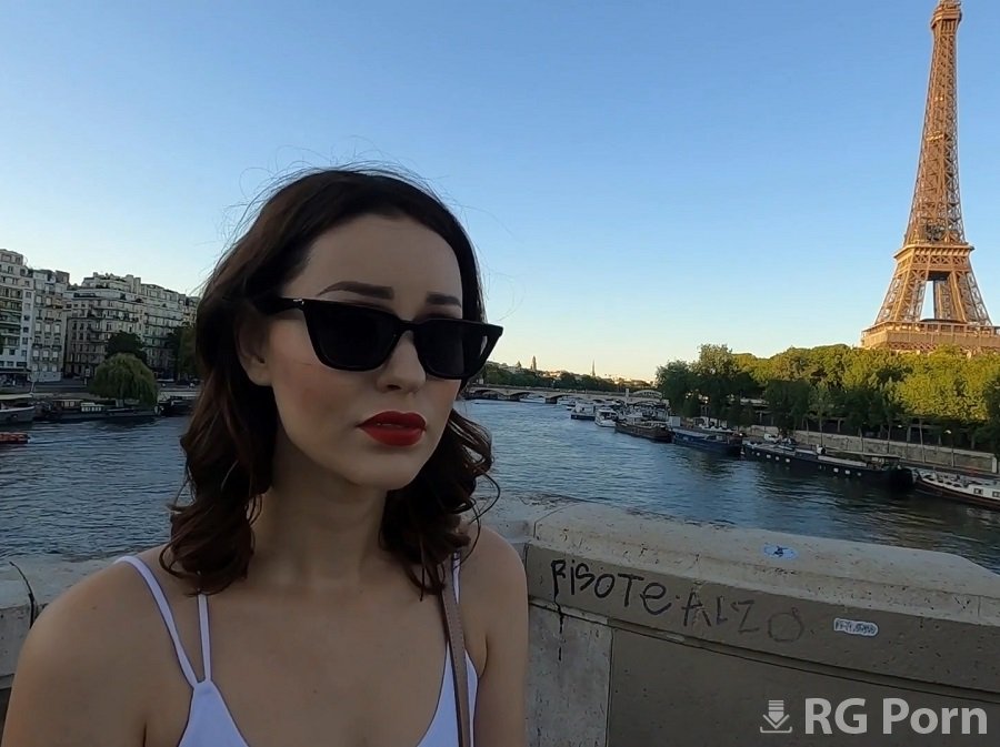 Marie Berger - Russian Tourist Girl Fucked In Paris FullHD