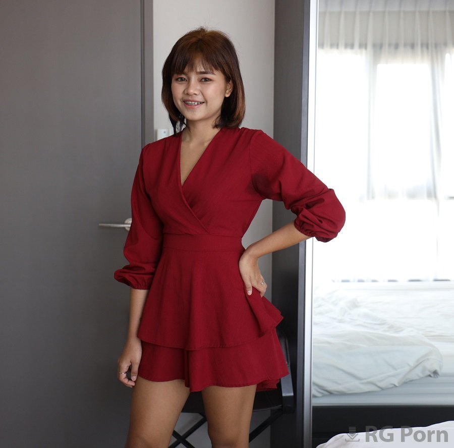 Phon - A Tourist Picks Up A Beautiful Thai Girl In The Hotel Lobby FullHD