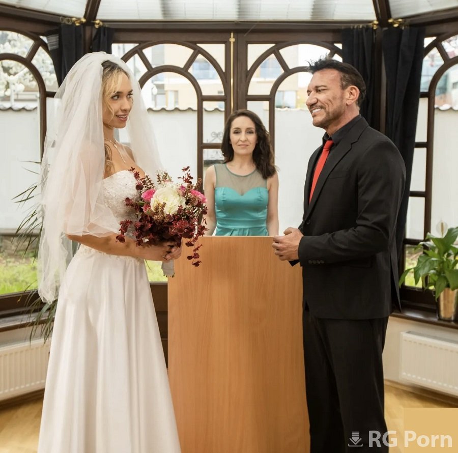Briana Banderas - The Lustful Bride Fuck The Groom Immediately After The Wedding Ceremony FullHD