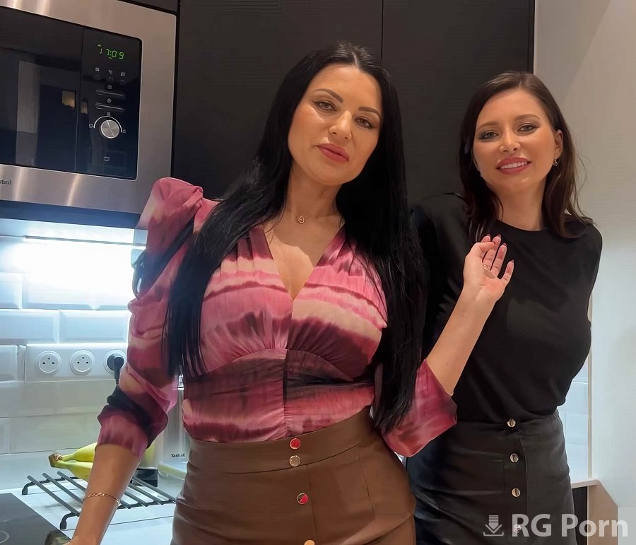 Anna Polina, Ania Kinski - Wife Anna Showed Off Her Husband's Big Dick To Her Friend FullHD