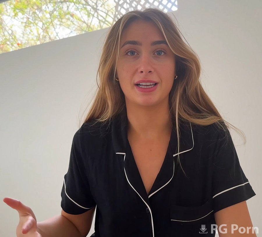 Lillian Phillips - Has Sex Before Going To Bed FullHD