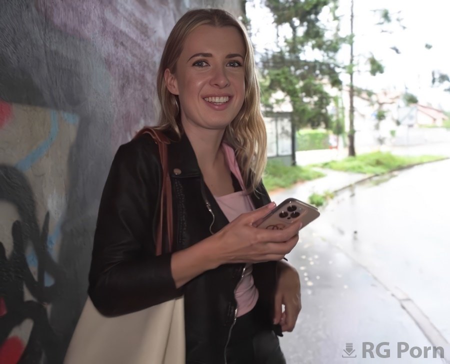 Adriana SweetBlonde - Sex Under The Bridge In The Rain With A Stranger HD