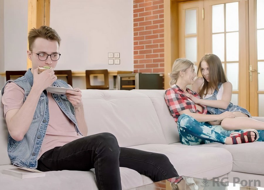 Nata Ocean, Eva Elfie - Horny Stepsis With Friend Fuck Nerd Stepbrother FullHD