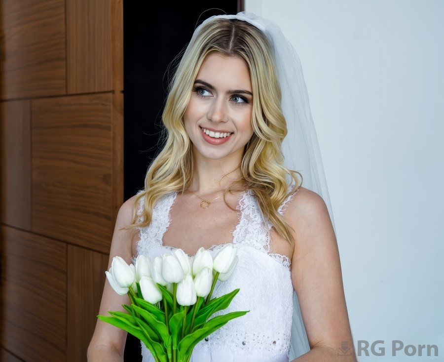 Jill Kassidy - Young Nanny Tried On A Wedding Dress And Got Fucked FullHD