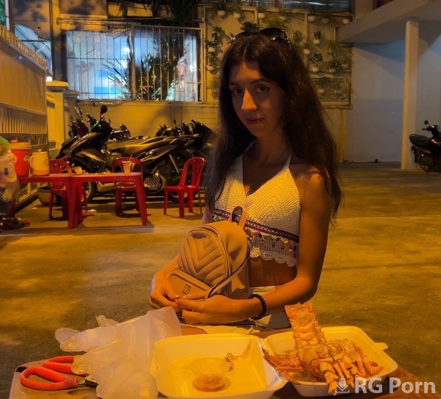 Katty West - Public Pickup I Thought She Used Me But She Came Back For Hot Sex FullHD