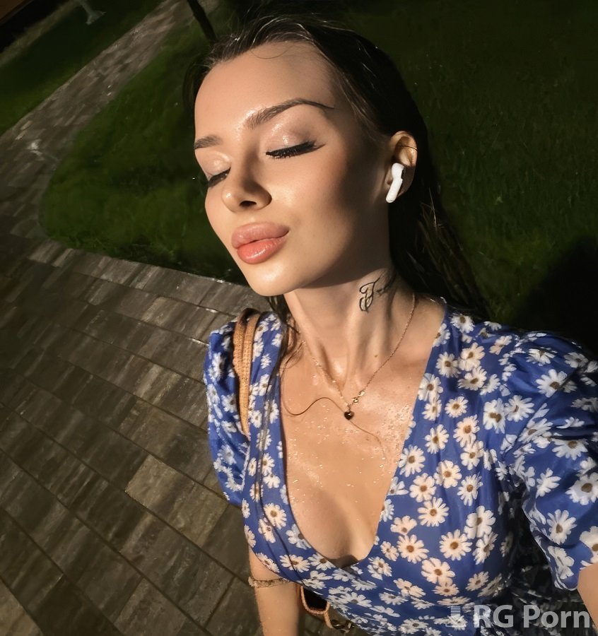 Julie Jess - Cheating With Neighbor Before Wedding FullHD