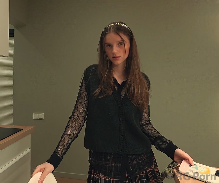 Kuporovaa Krupa - Stepbrother Teases Stepsister With Cock During Ovulation FullHD