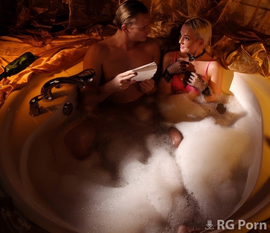 Lovita Fate - Romantic Sex In Jacuzzi UltraHD/4K