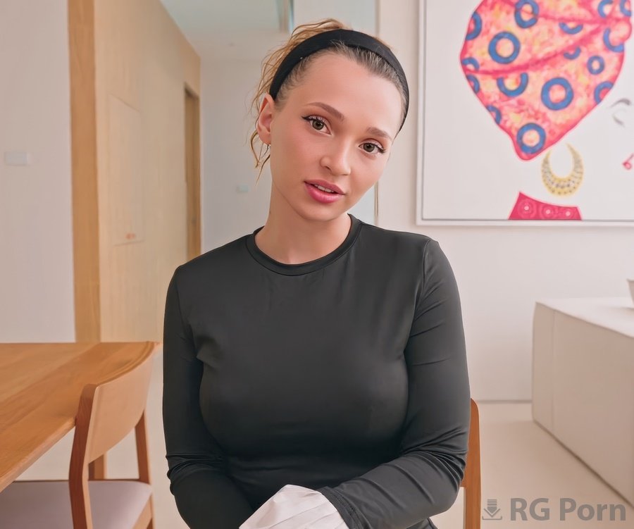 Maya Lis - Hot Babysitter Wanted a Job FullHD