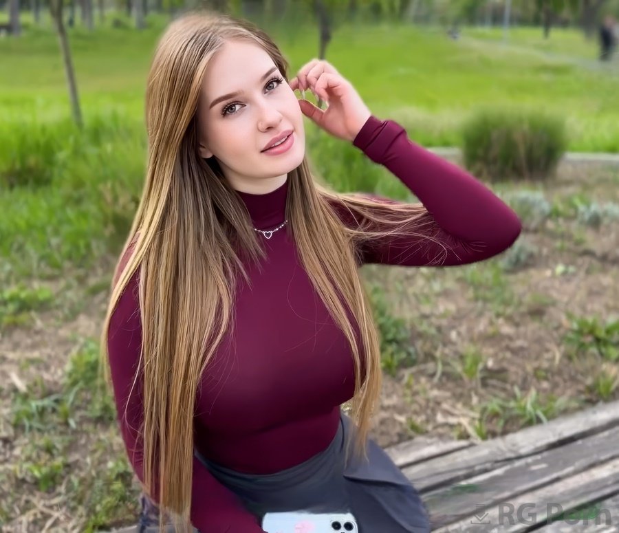 Cumatozz - She Just Wanted a Regular Photo Shoot But Got Fuck FullHD