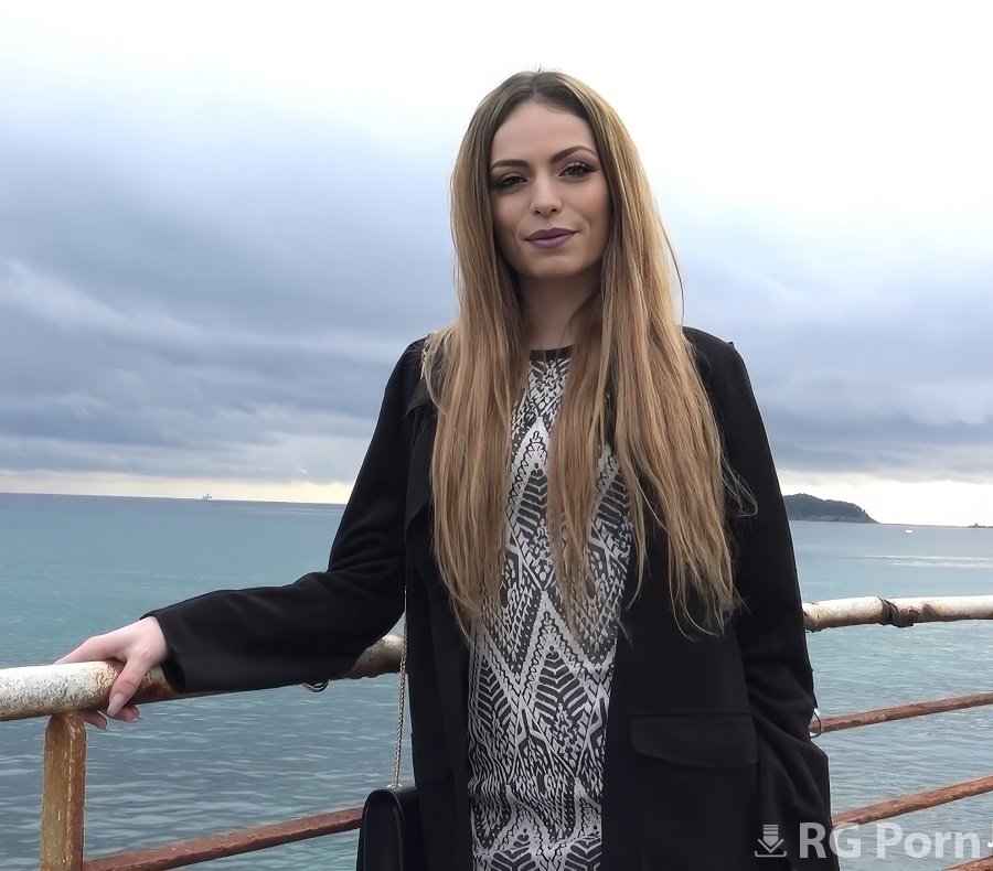 Clara - Office Slut Clara Is Ready To Fuck For Money FullHD