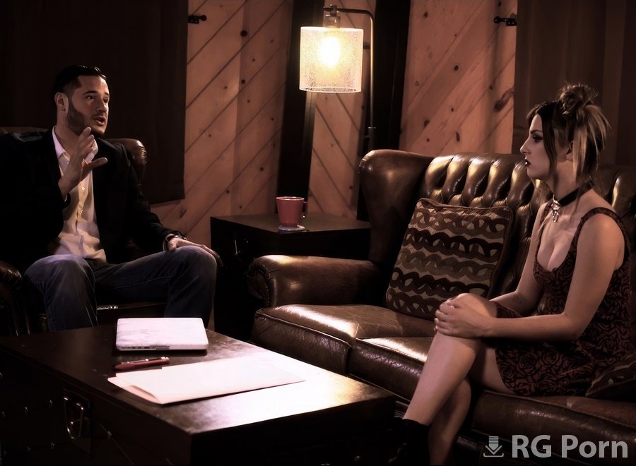 Kristen Scott - Stepdad Fuck Goth Stepdaughter For Bad Grade FullHD