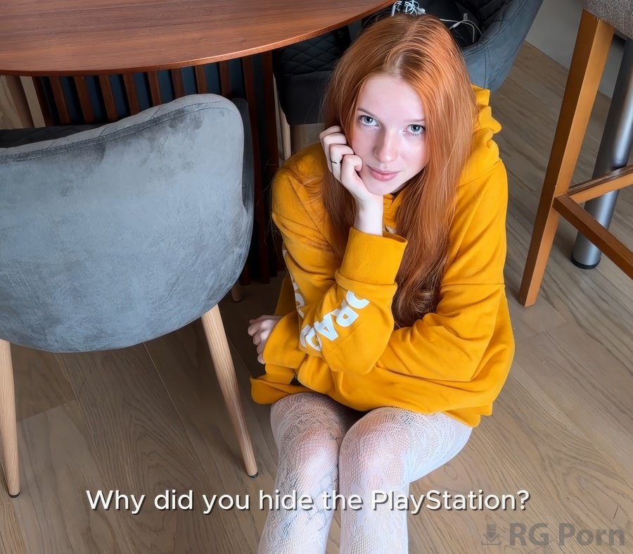 Kuporovaa Krupa - Younger Stepsister Flirts With Older Stepbrother To Get His Attention 1080p FullHD