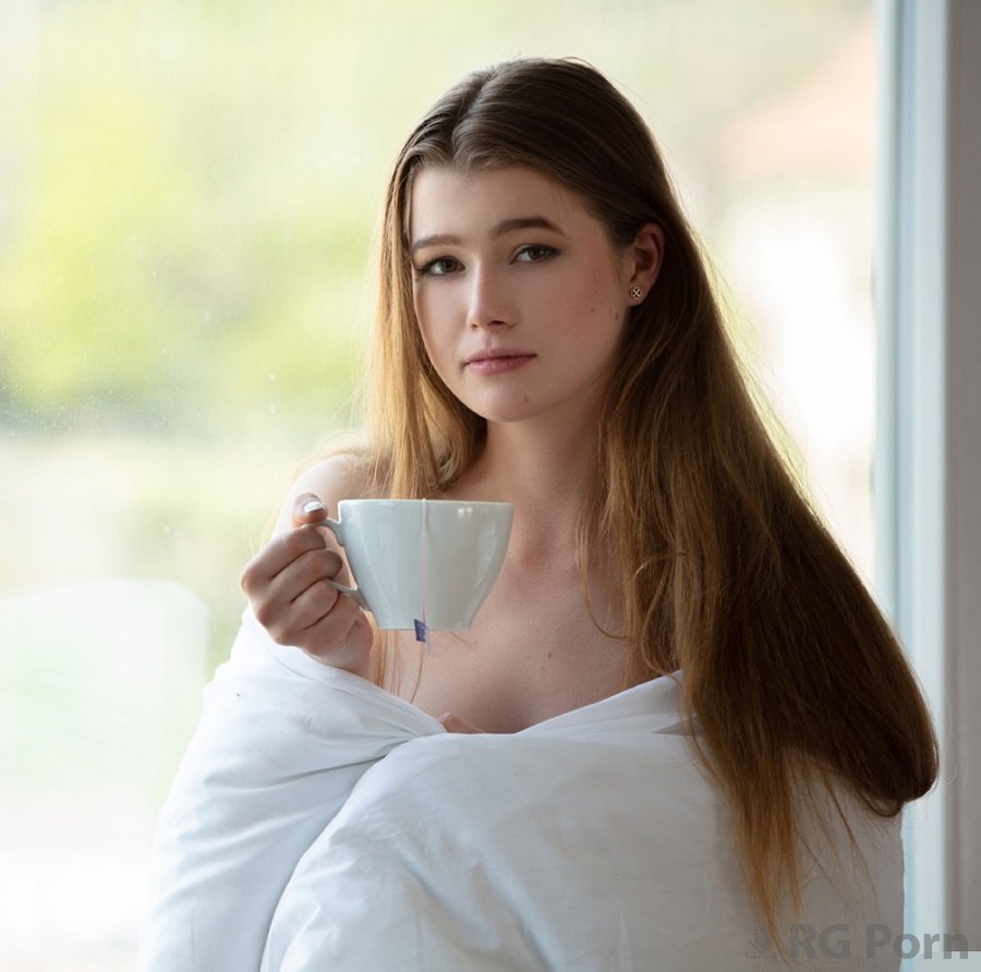Olivia Sparkle - Beautiful Morning Sex After Coffee 1080p FullHD