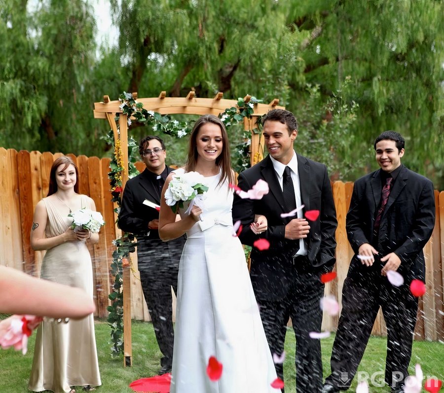 Tori Black - A Young Bride Fucks After Her Wedding On a Honeymoon 1080p FullHD