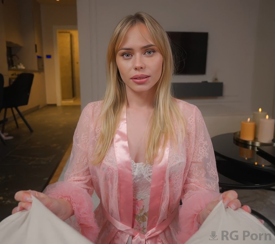 Mari Moore - Girl Thanks Guy for Fixing Laptop by Fucking Him 1080p FullHD