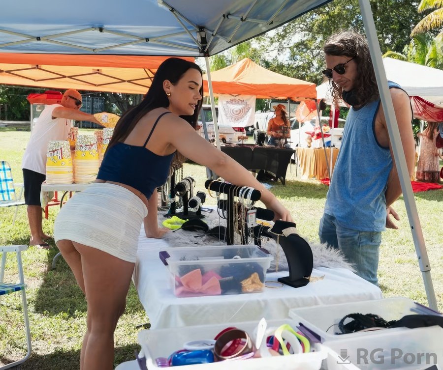 Ivy Ireland - Public Fuck On Flea Market 1080p FullHD