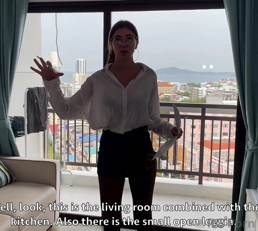 Vallery Ray - Real Estate Agent Offered To Test The Bed With Her 1080p FullHD