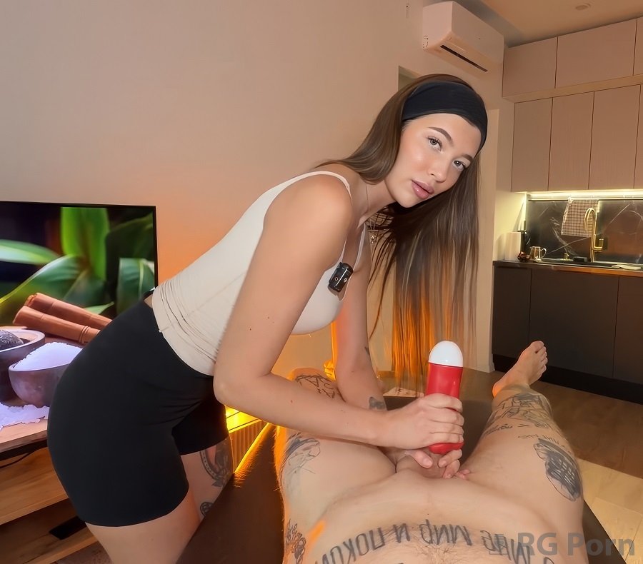 Vallery Ray - Came for Massage But Ended up in Handjob Parlor Rub-and-Tug 1080p FullHD