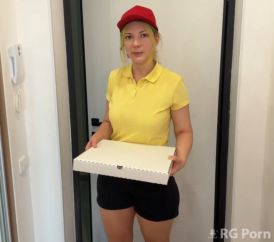 Lika Busy - The Pizza Delivery Girl Get Fucked 1080p FullHD