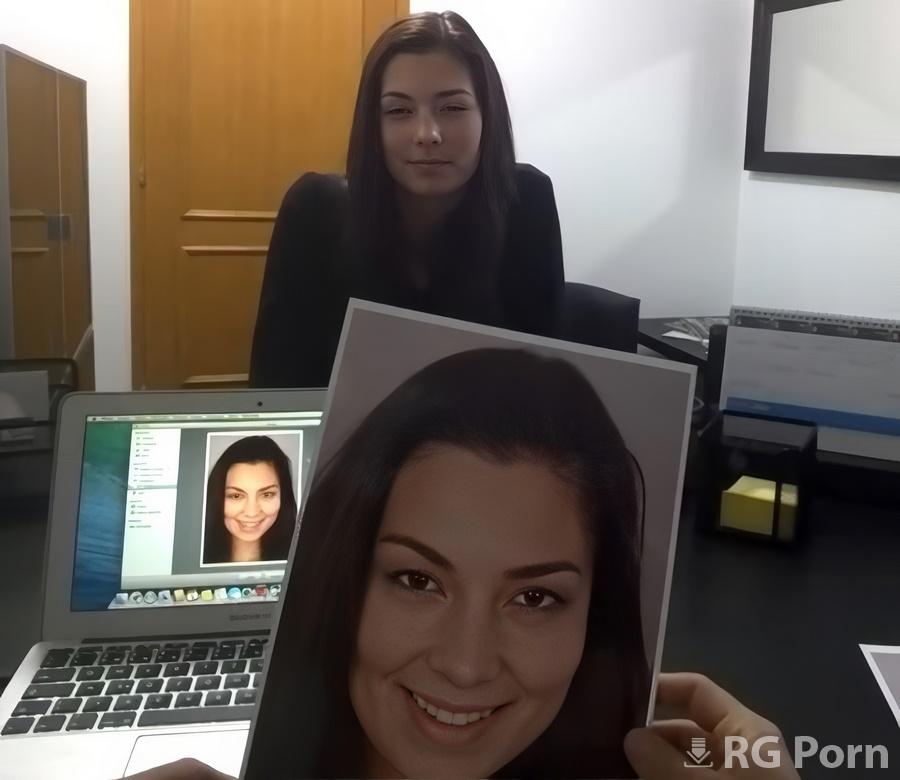 Martina - A Young Brunette Wants To Become A Model 720p HD